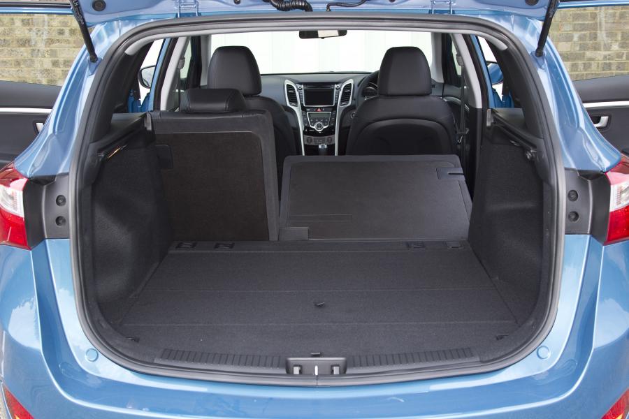  Hyundai i30 Wagon 2012 года  (UK) (фото 22 из 70)